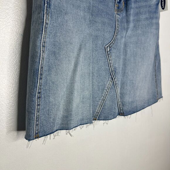 Old Navy Denim Jean Skirt Women's Size 2 High Waist Button Front Frayed Hem NEW - Picture 6 of 11